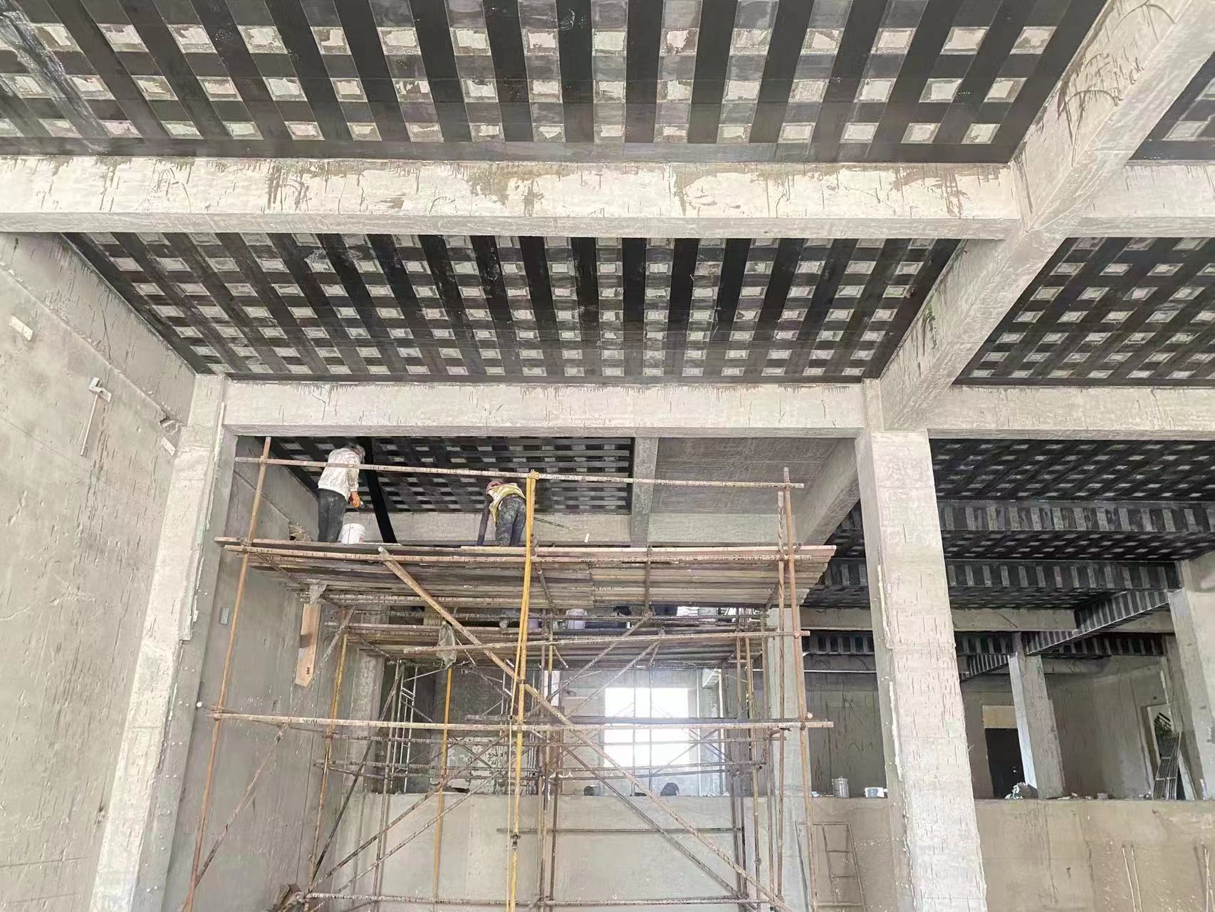 海港房屋结构功能改造后如何进行加固
